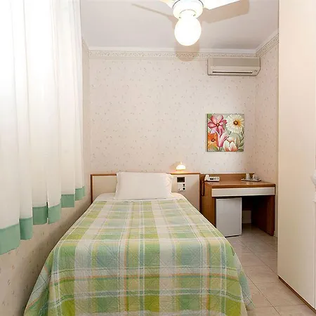 Fiorella Hotel 3*