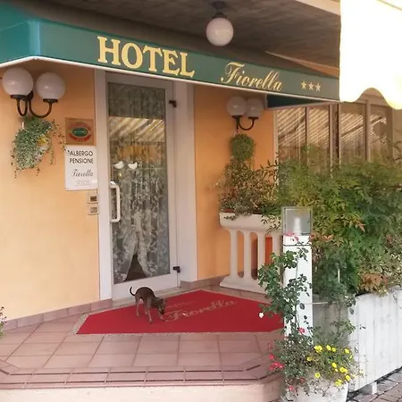 Fiorella 3*