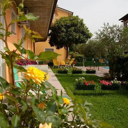 Hotel Fiorella 3*
